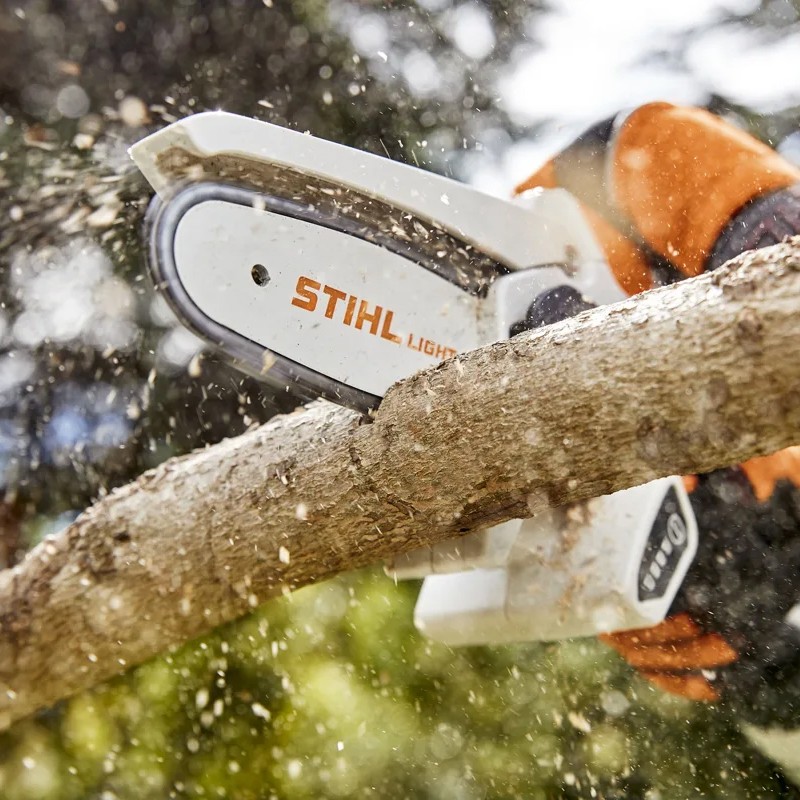 Scie électrique à batterie GTA 26 STIHL